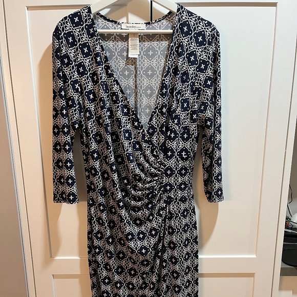 Laundry dress - Picture 1 of 3